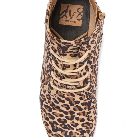 DV8 BY DOLCE VITA NWT Brady Wedge Bootie, Size 7M - Picture 2 of 3